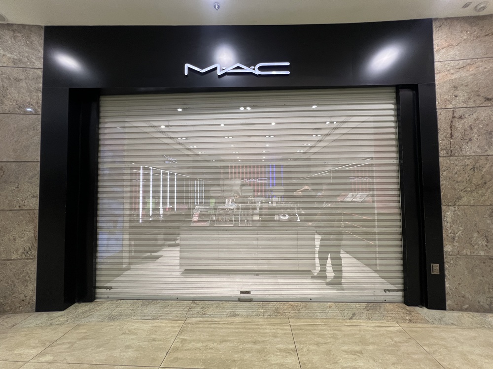 Aura Visi Roller Door