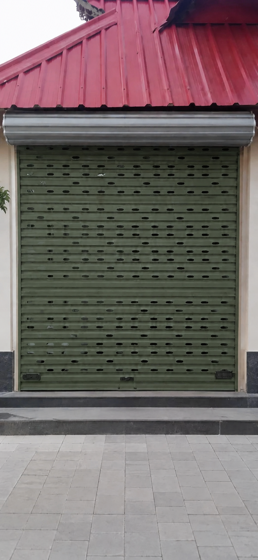 Lux Vent Roller Door